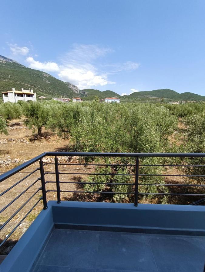 Evilenia Luxury Apartments Kalamata Exterior foto