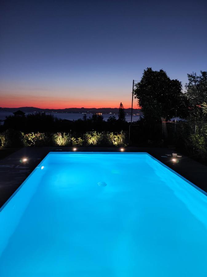 Evilenia Luxury Apartments Kalamata Exterior foto