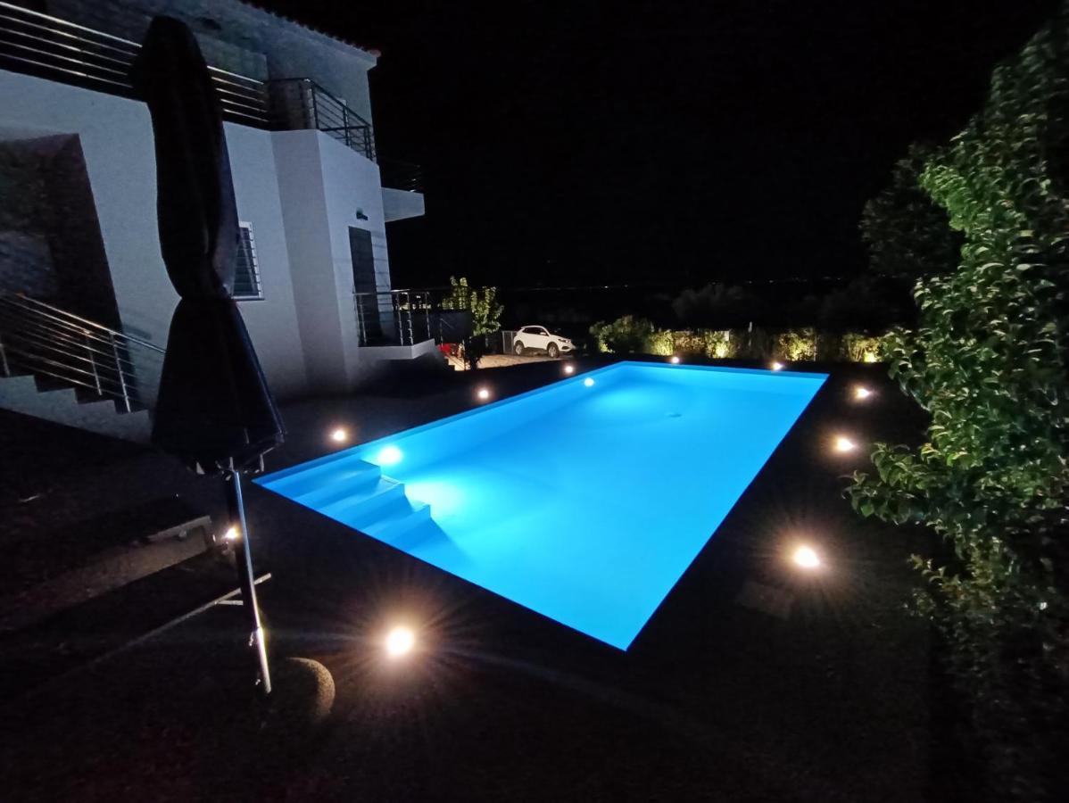 Evilenia Luxury Apartments Kalamata Exterior foto