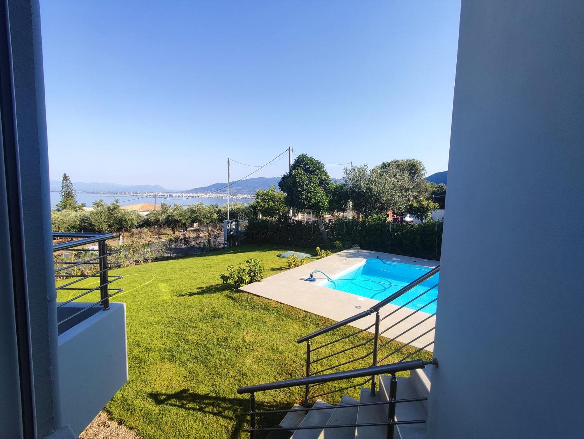 Evilenia Luxury Apartments Kalamata Exterior foto